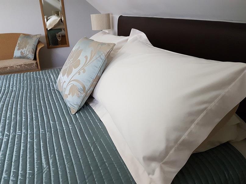 Mead Lodge B&B 코샘 객실 사진